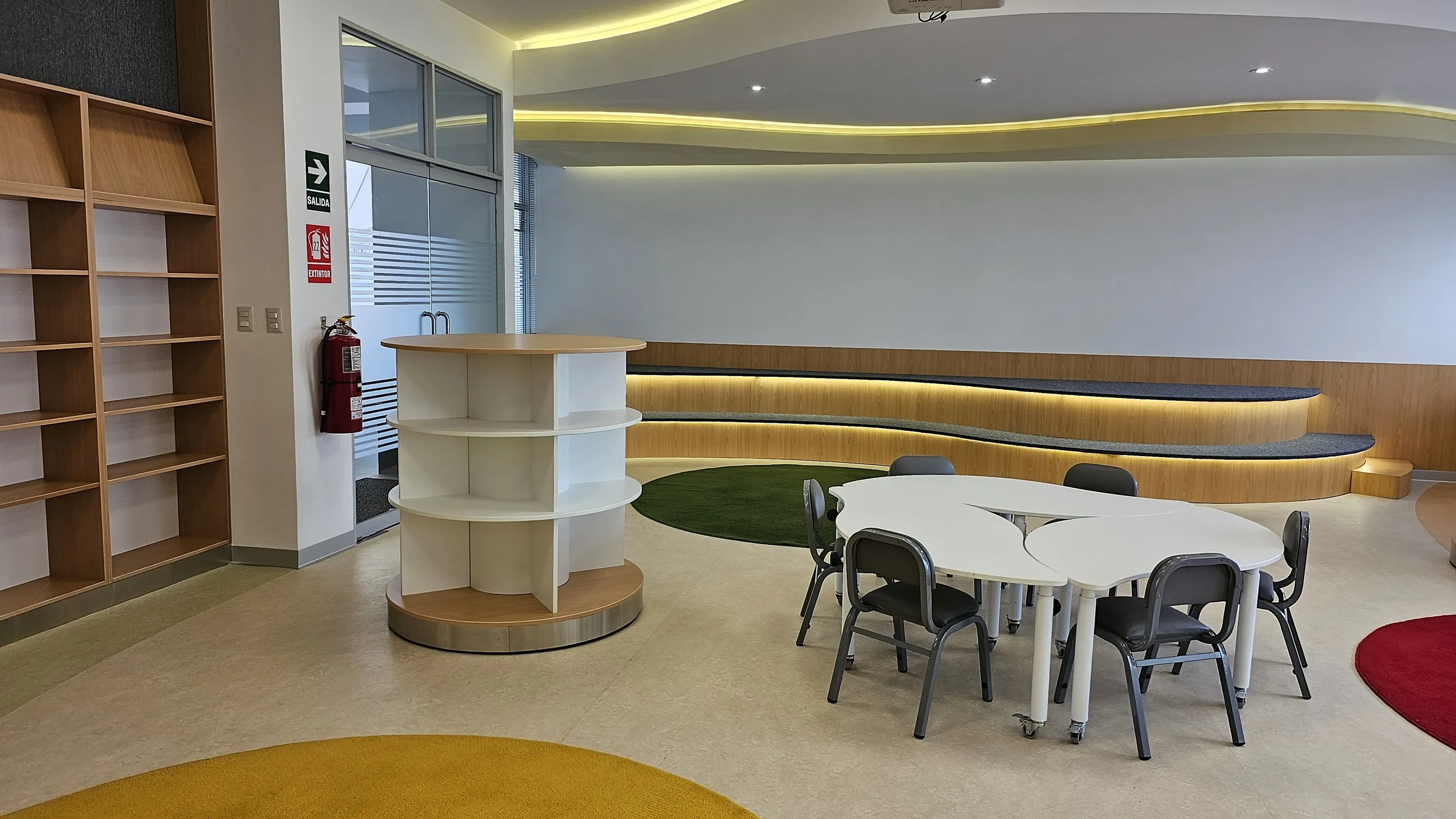 Biblioteca infantil: foto del proyecto terminado.